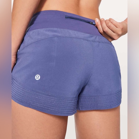 lululemon athletica Pants - Lululemon💎FLAWLESS💎RARE Motionful Short 3"💎Stony Grape 🍇 size 4
